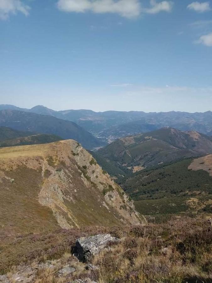 Vut El Refugio Villablino Exterior foto